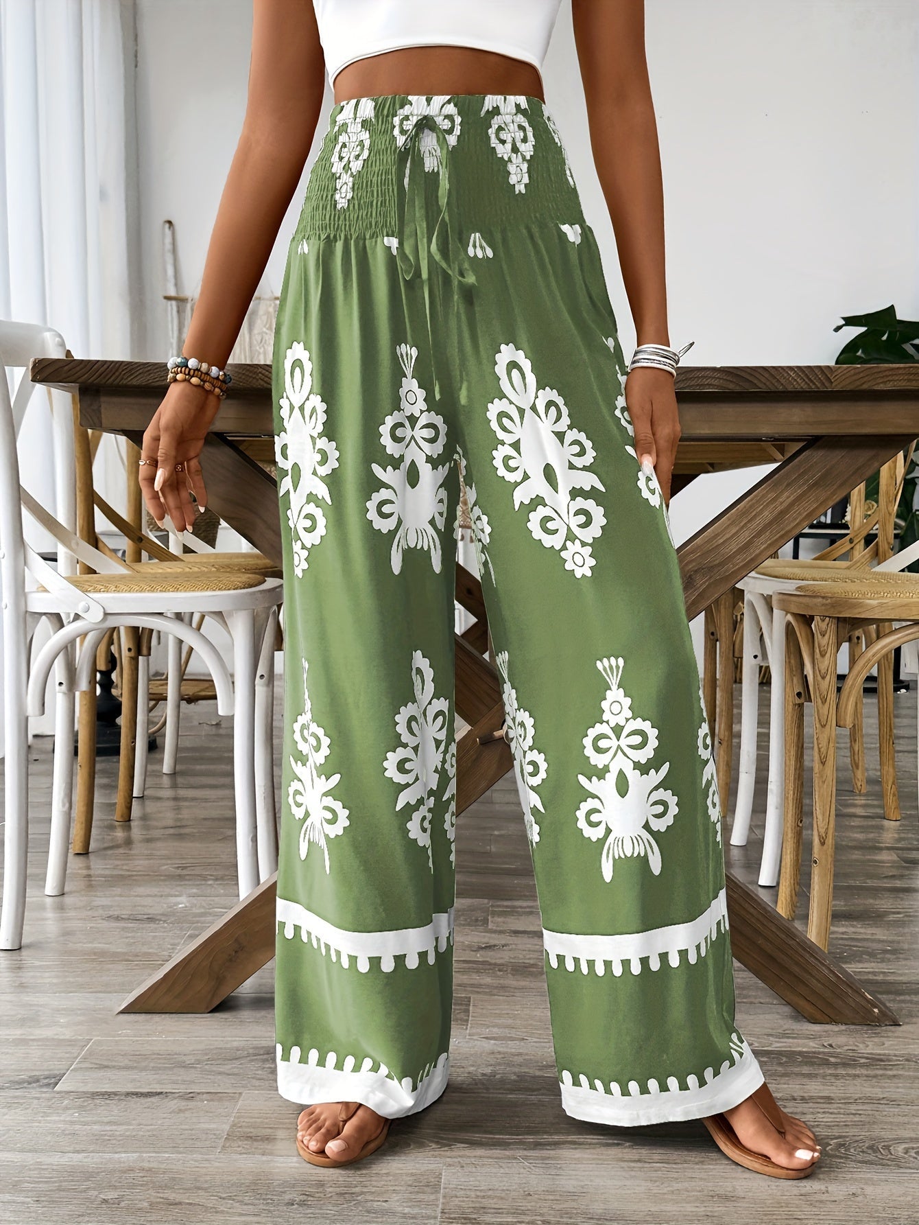 Viena Vintage Floral Print Pleated Waist Wide Leg Pants