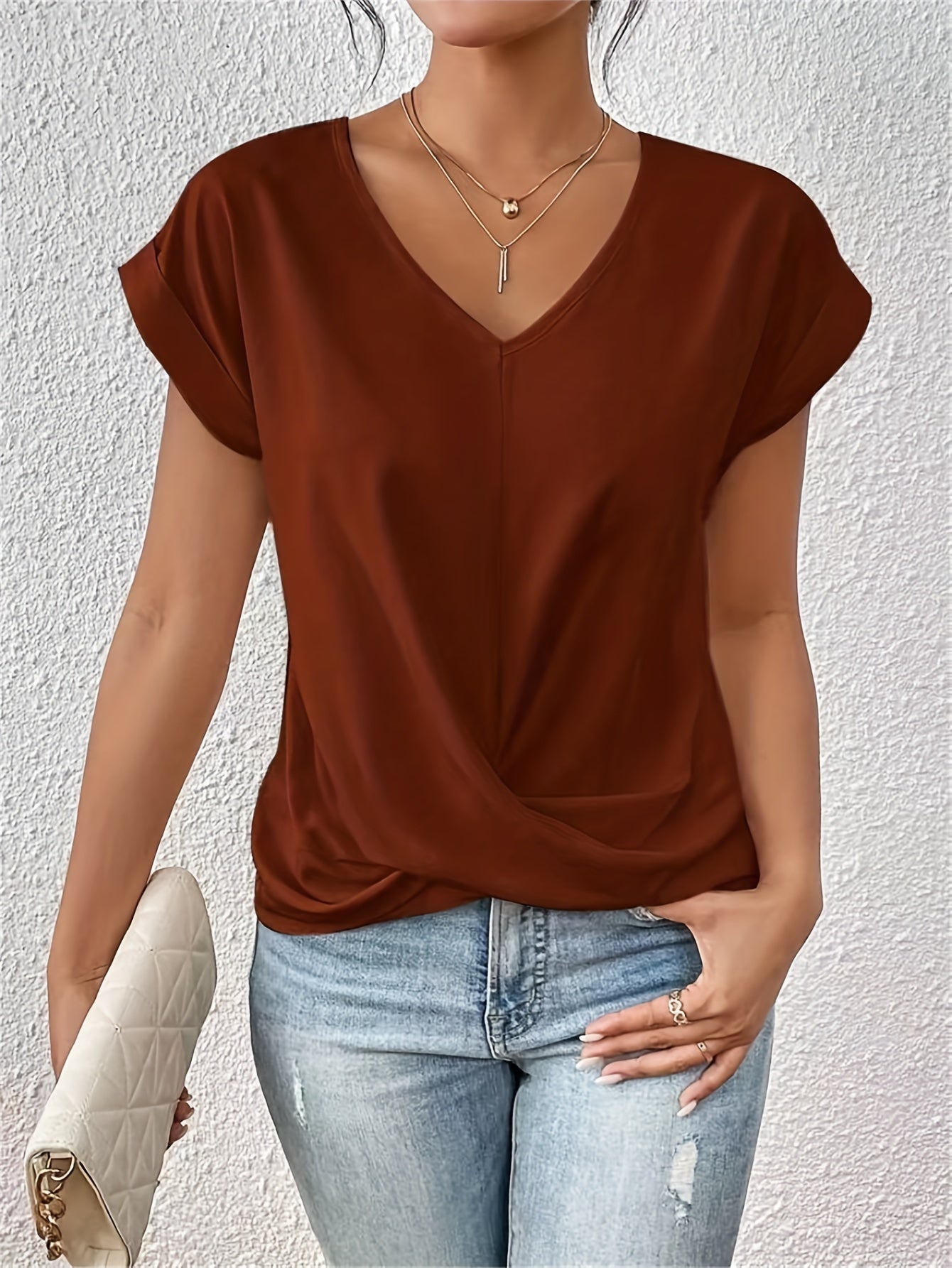 Cleo™ | Casual T-shirt with Sweetheart Neckline