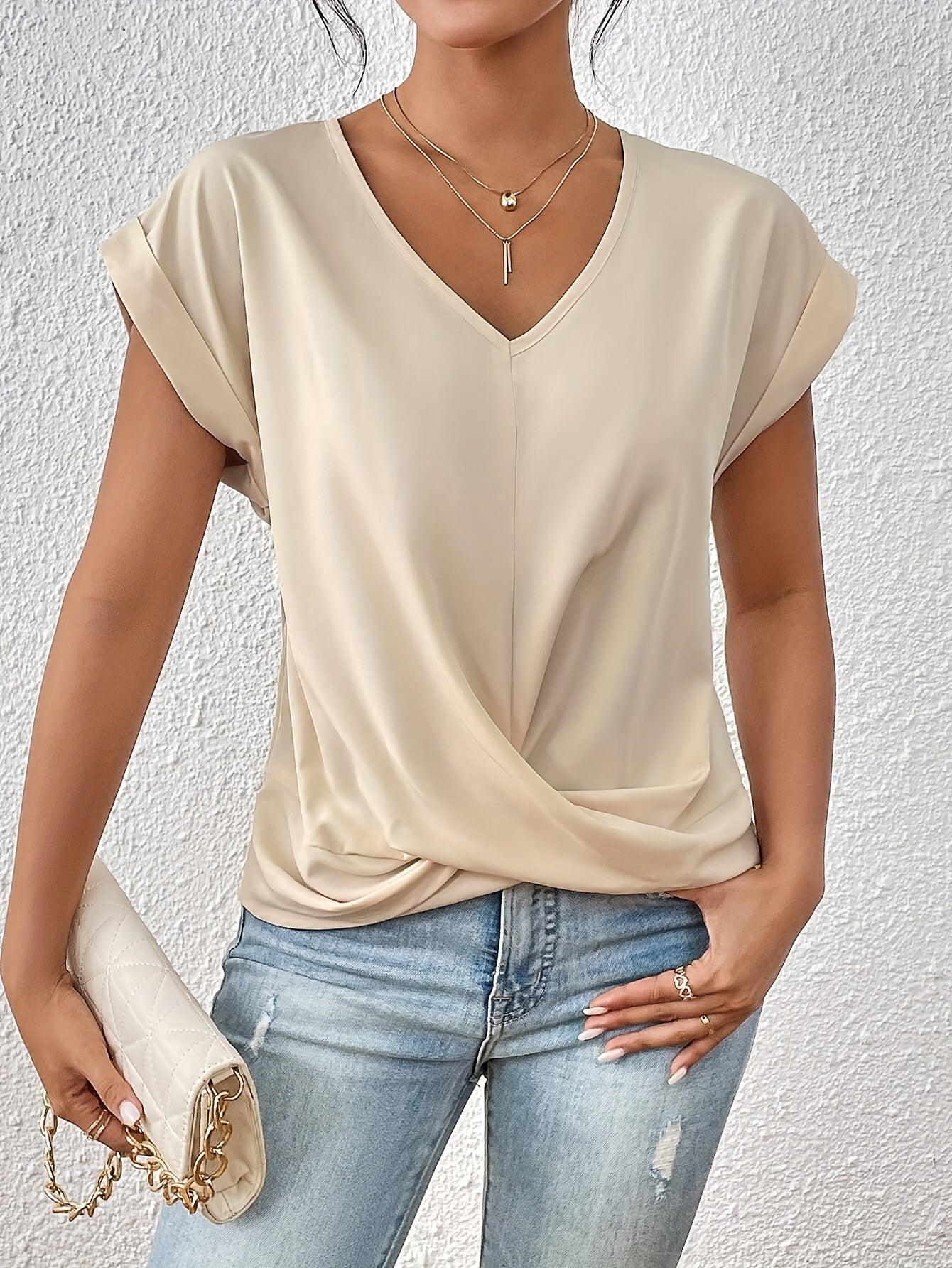 Cleo™ | Casual T-shirt with Sweetheart Neckline