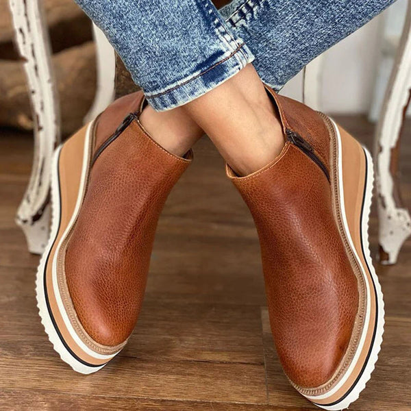 Elegant Slim-Fit Leather Boots